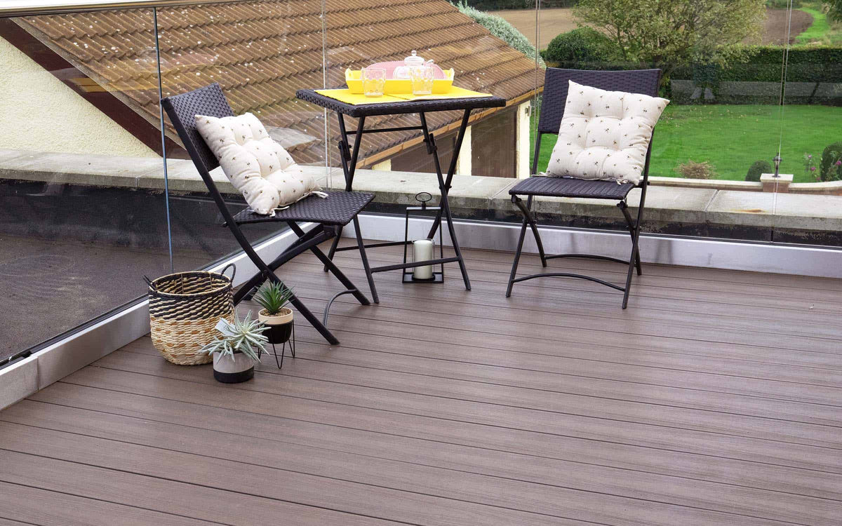 balcony decking