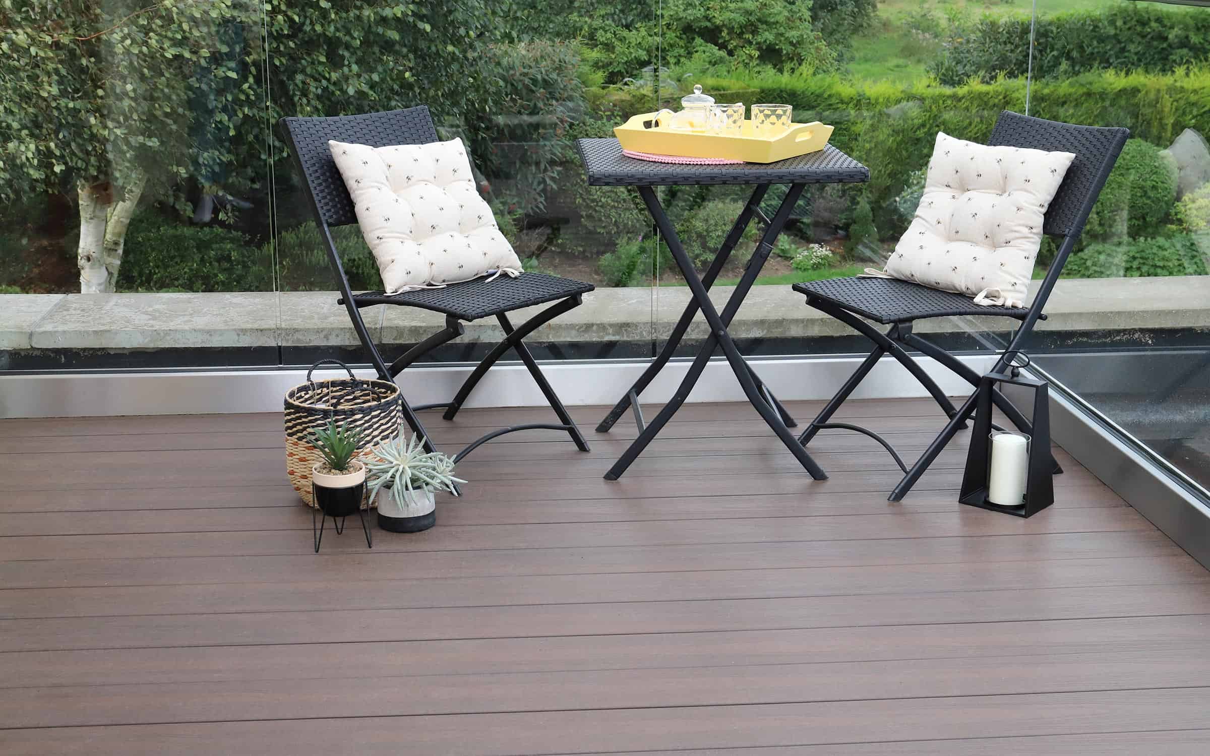 deluxe balcony composite decking