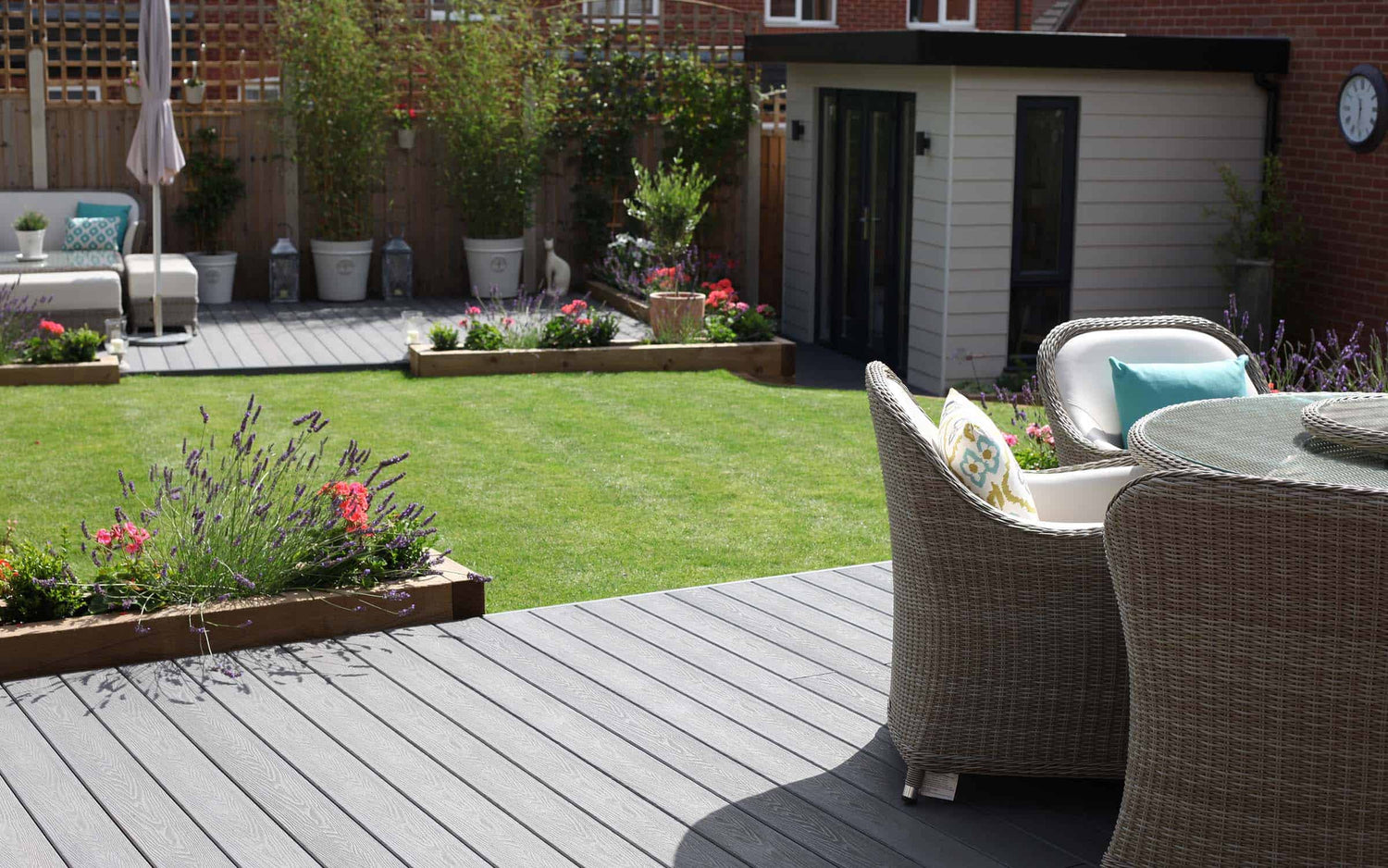 garden room decking