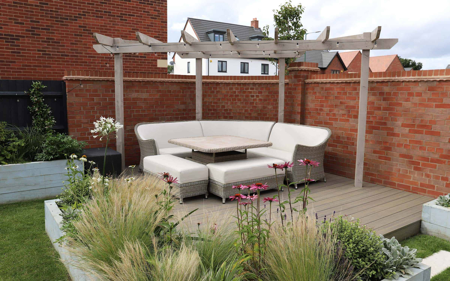 small garden decking ideas