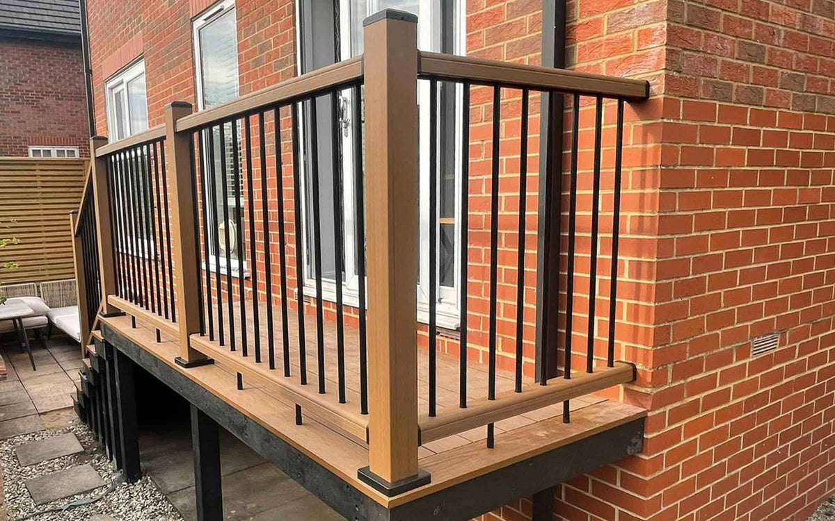 low maintenance deck railing