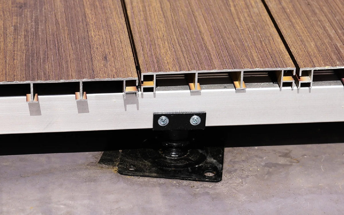 Side view of NeoTimber® aluminium decking supported by aluminium joists.