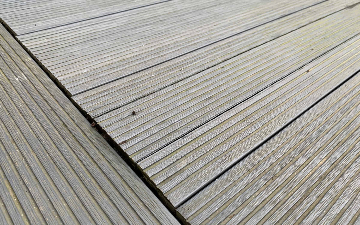 how to prevent composite decking from cracking