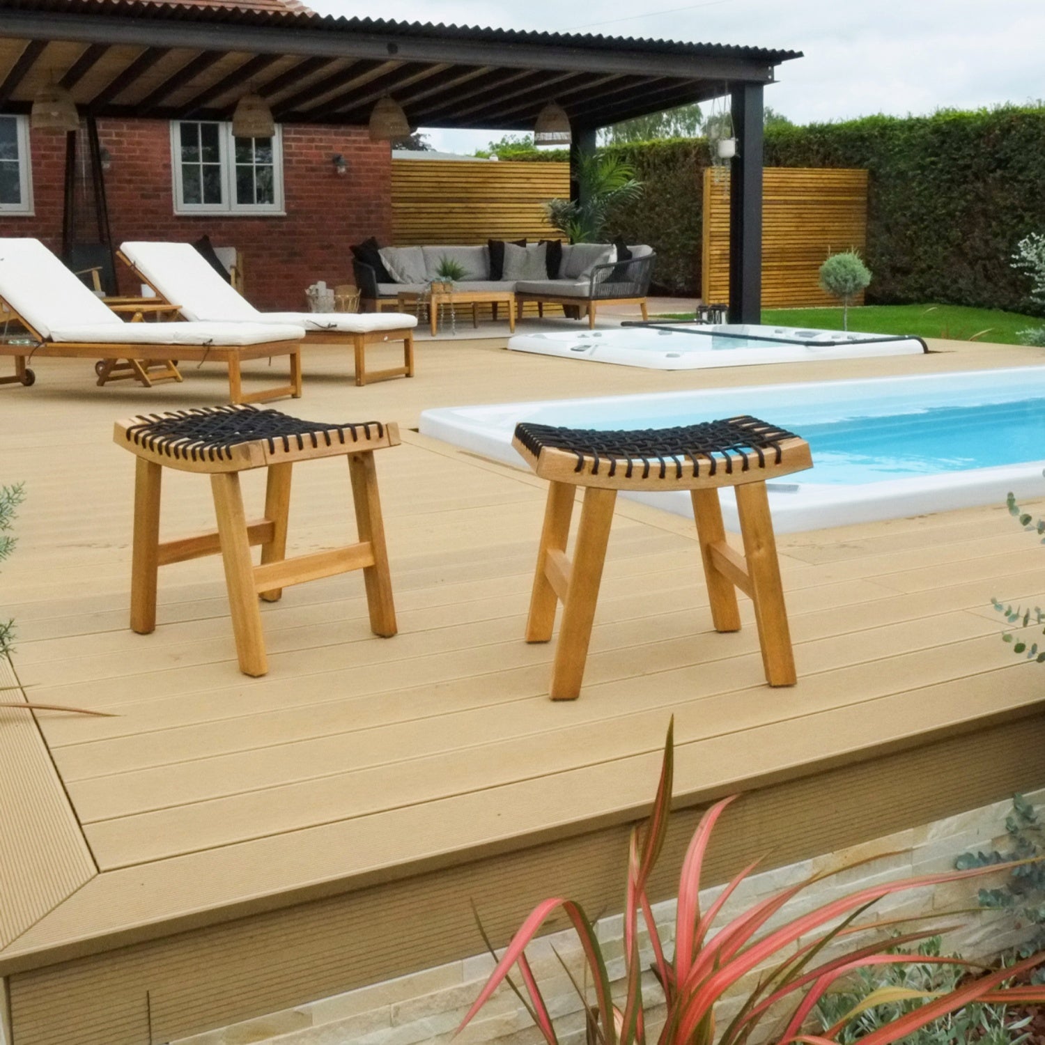 NeoTimber Classic Hollow Deck Board - Slip Resistant Surface