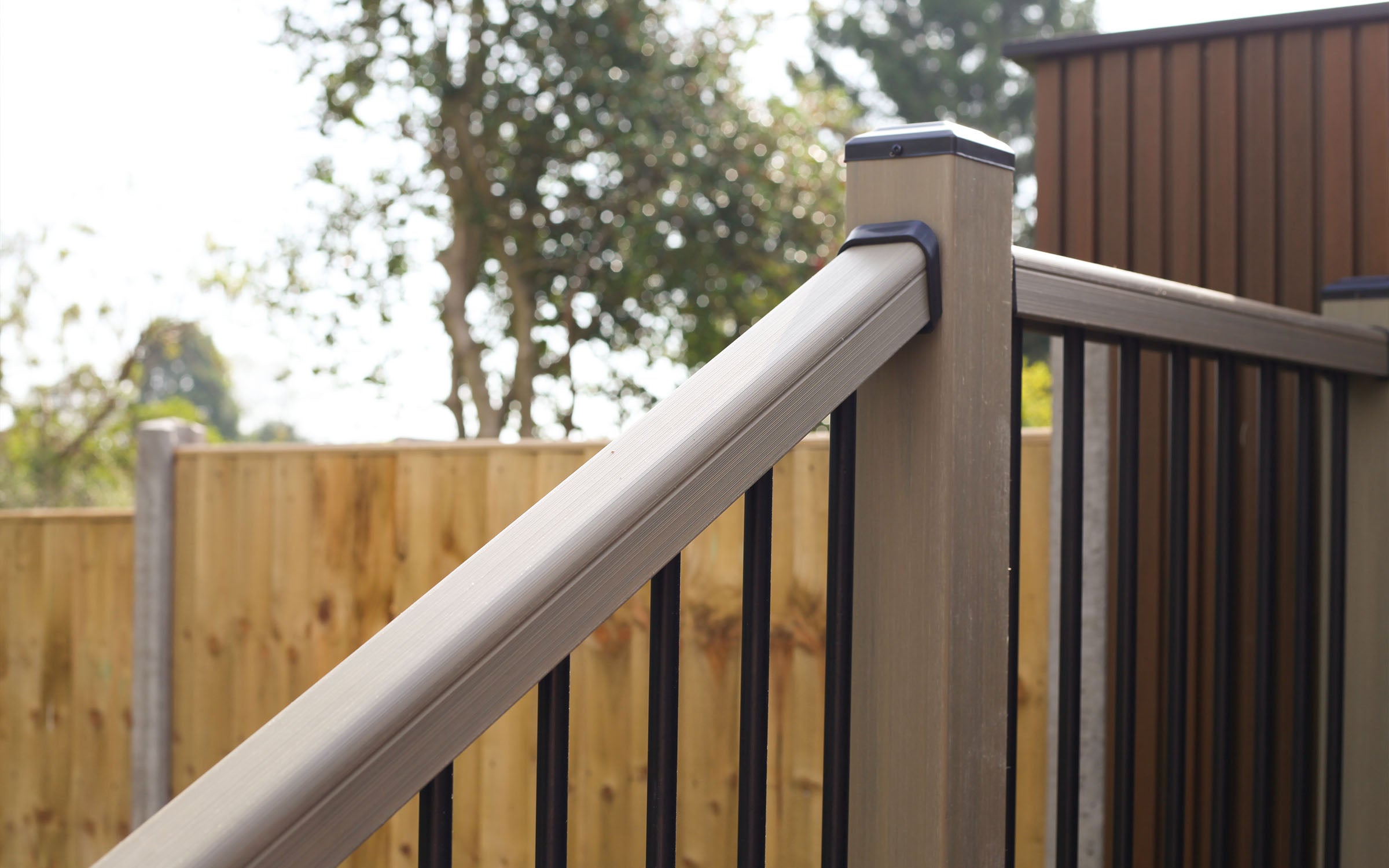 NeoTimber Composite Balustrades - Aluminium Black Spindles