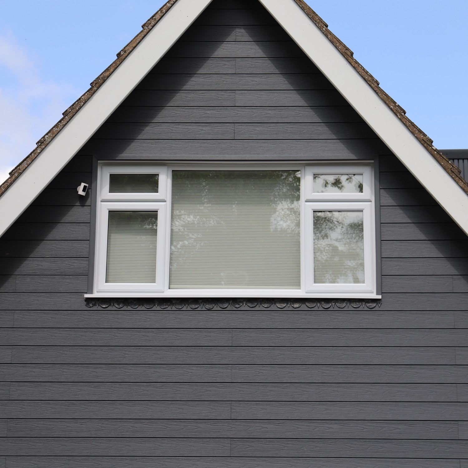 NeoTimber Deluxe Woodgrain Composite Cladding – Advanced Capped Composite Technology