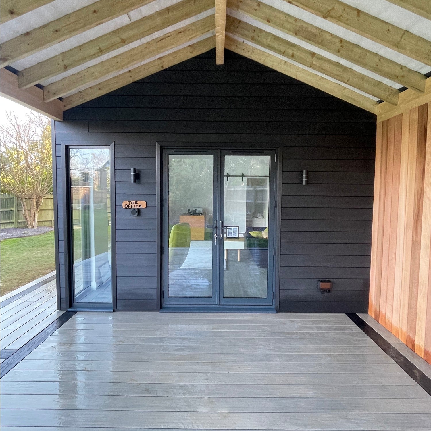 NeoTimber Deluxe Woodgrain Charcoal Composite Cladding – Completed Residential Project