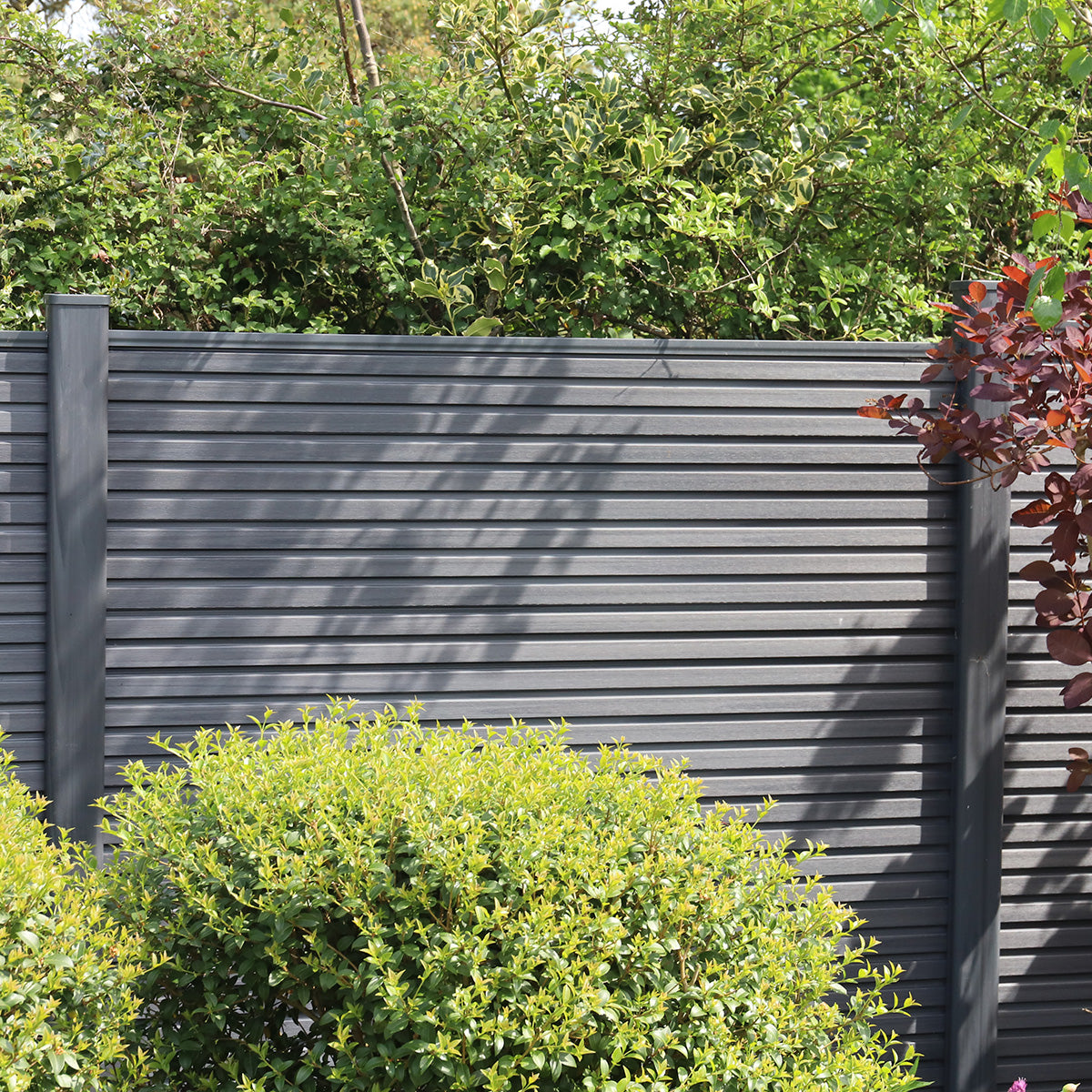 Professionals – Composite Fencing Solutions
