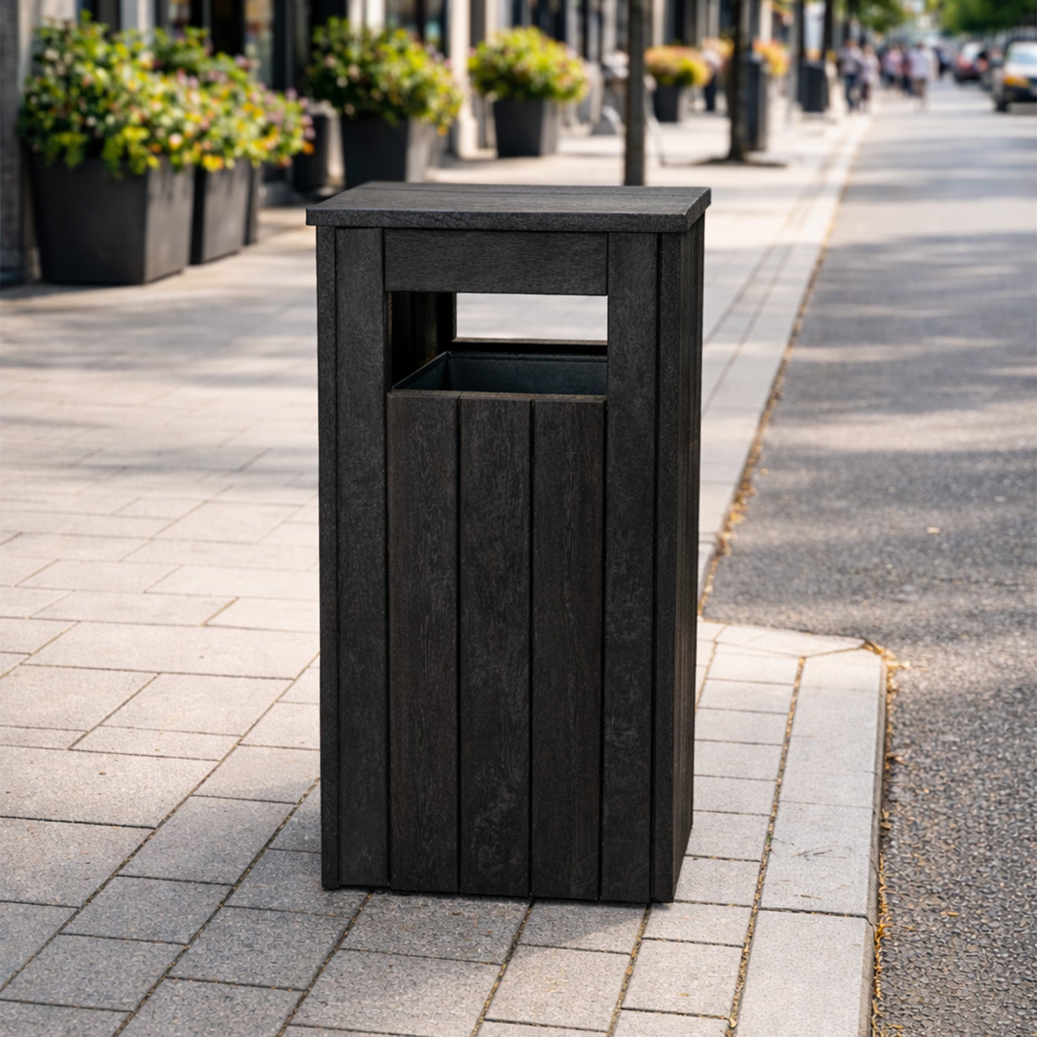 Recycled Plastic Litter Bin – Resistant to Rot and Corrosion