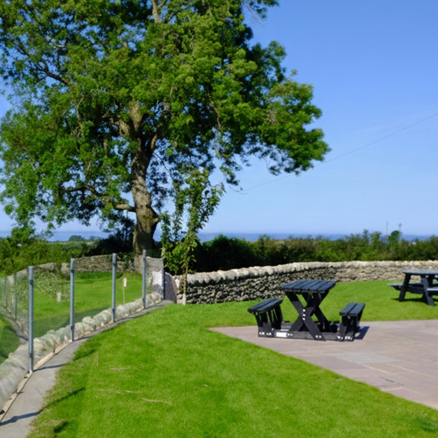 Recycled Plastic Walkthrough Picnic Table – Appealing Design