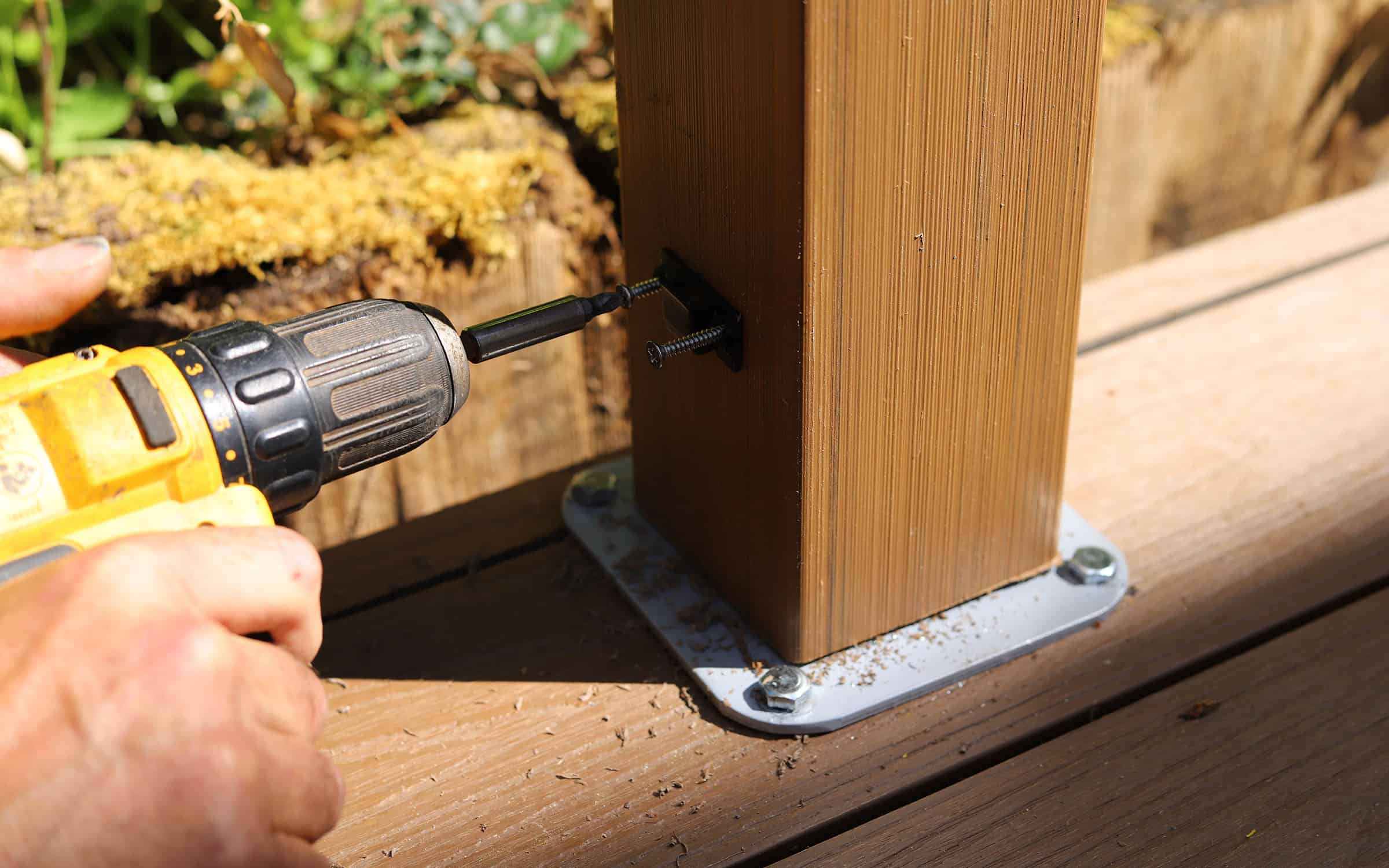 installing composite balustrade straight railings