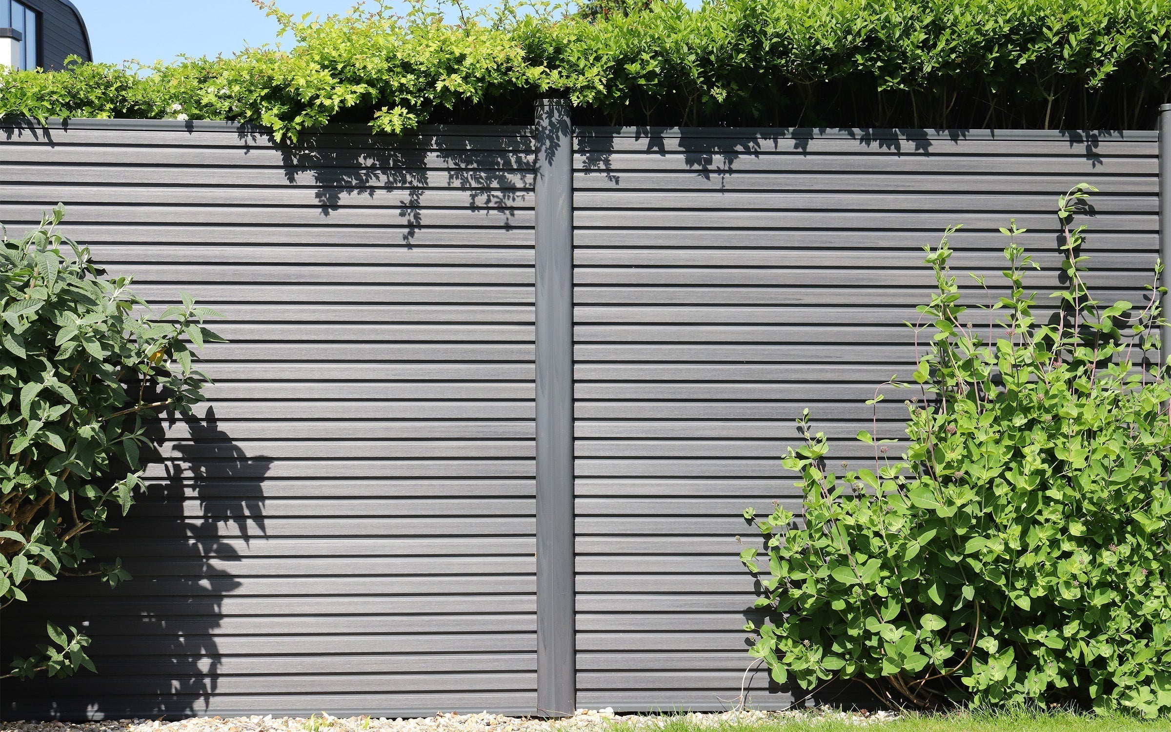 maintenance free fencing