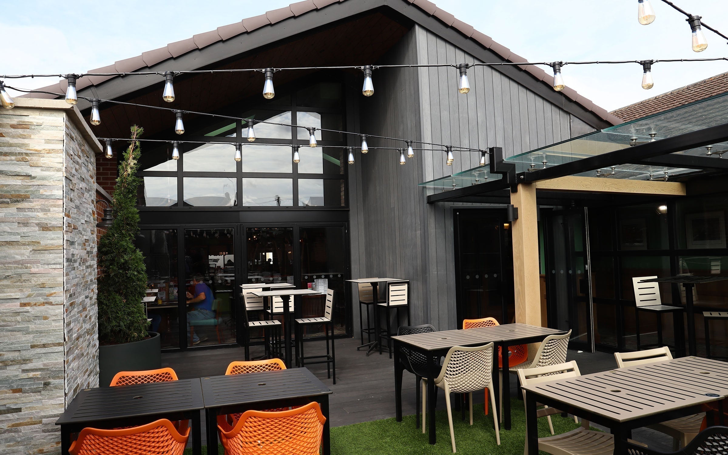 NeoTimber® Solutions For Pubs And Restaurants