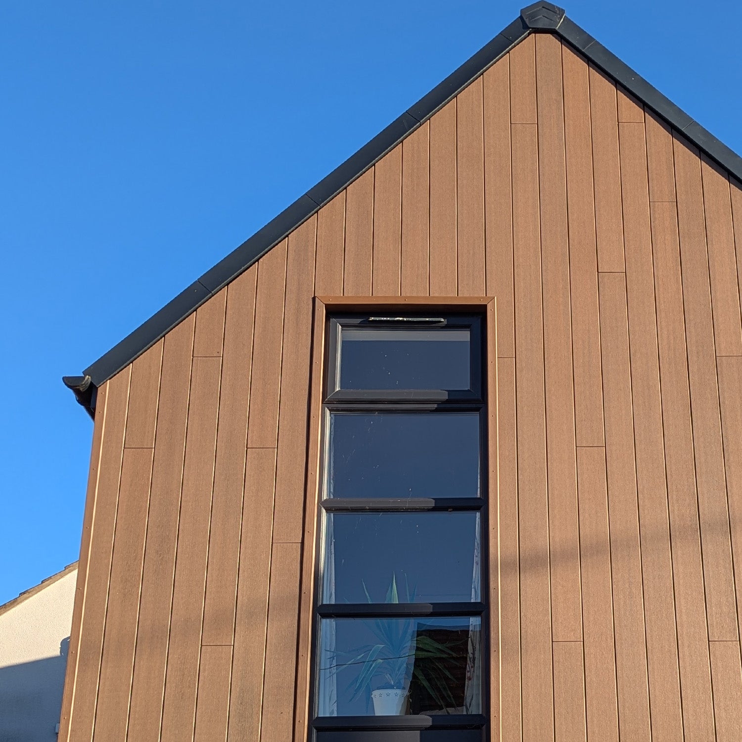 Modern Timber-Framed Home Featuring NeoTimber Deluxe Composite Cladding