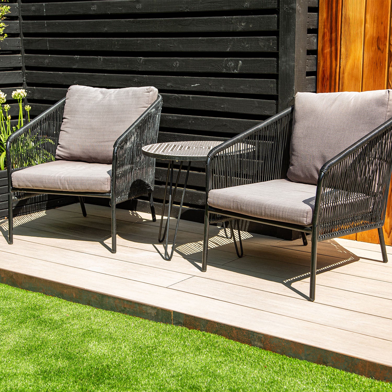 Deluxe Wide Composite Deck Board – Capped Composite Surface