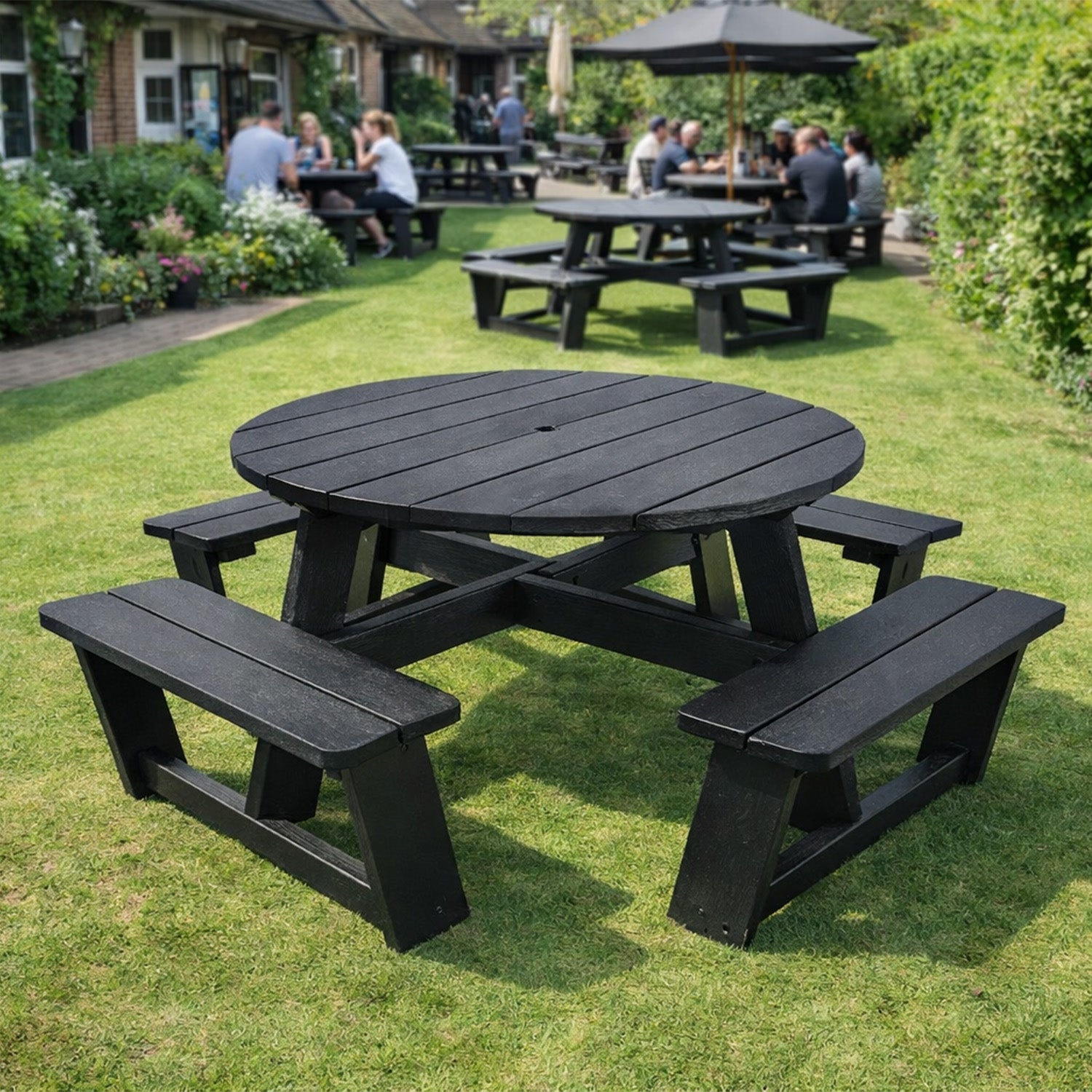 Recycled Plastic Round Picnic Table – Ideal for Social Seating Areas