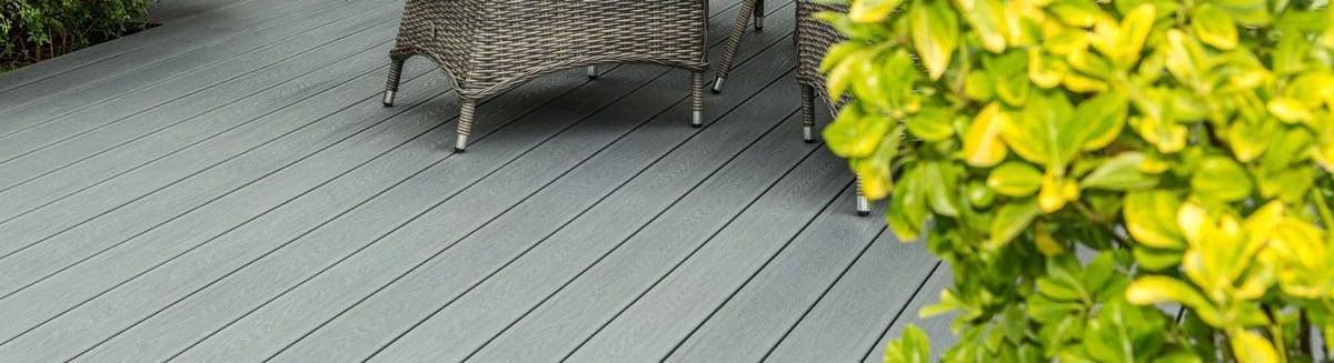 wood effect composite decking