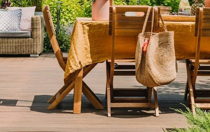 garden-space low maintenance garden ideas