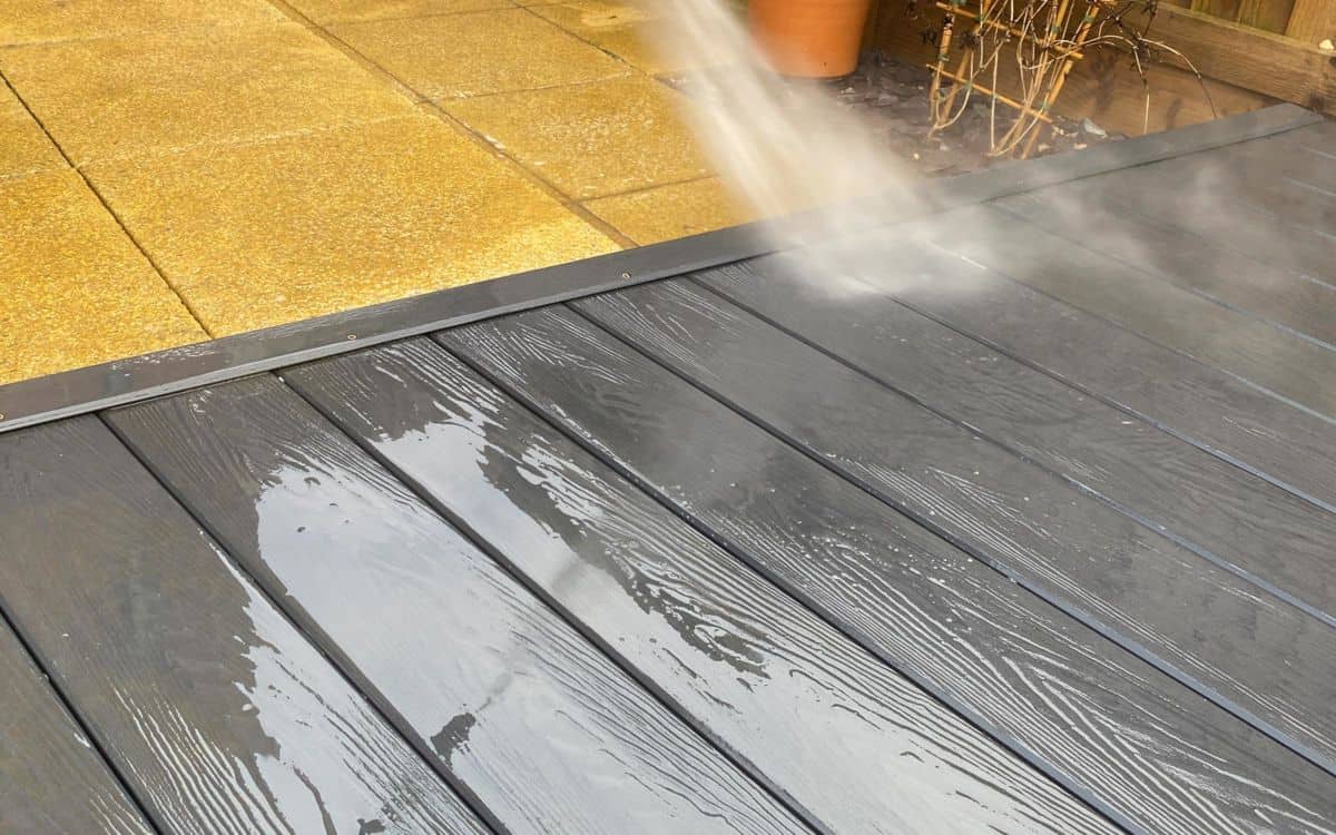 how-to-clean-composite-decking-the-neotimber-way