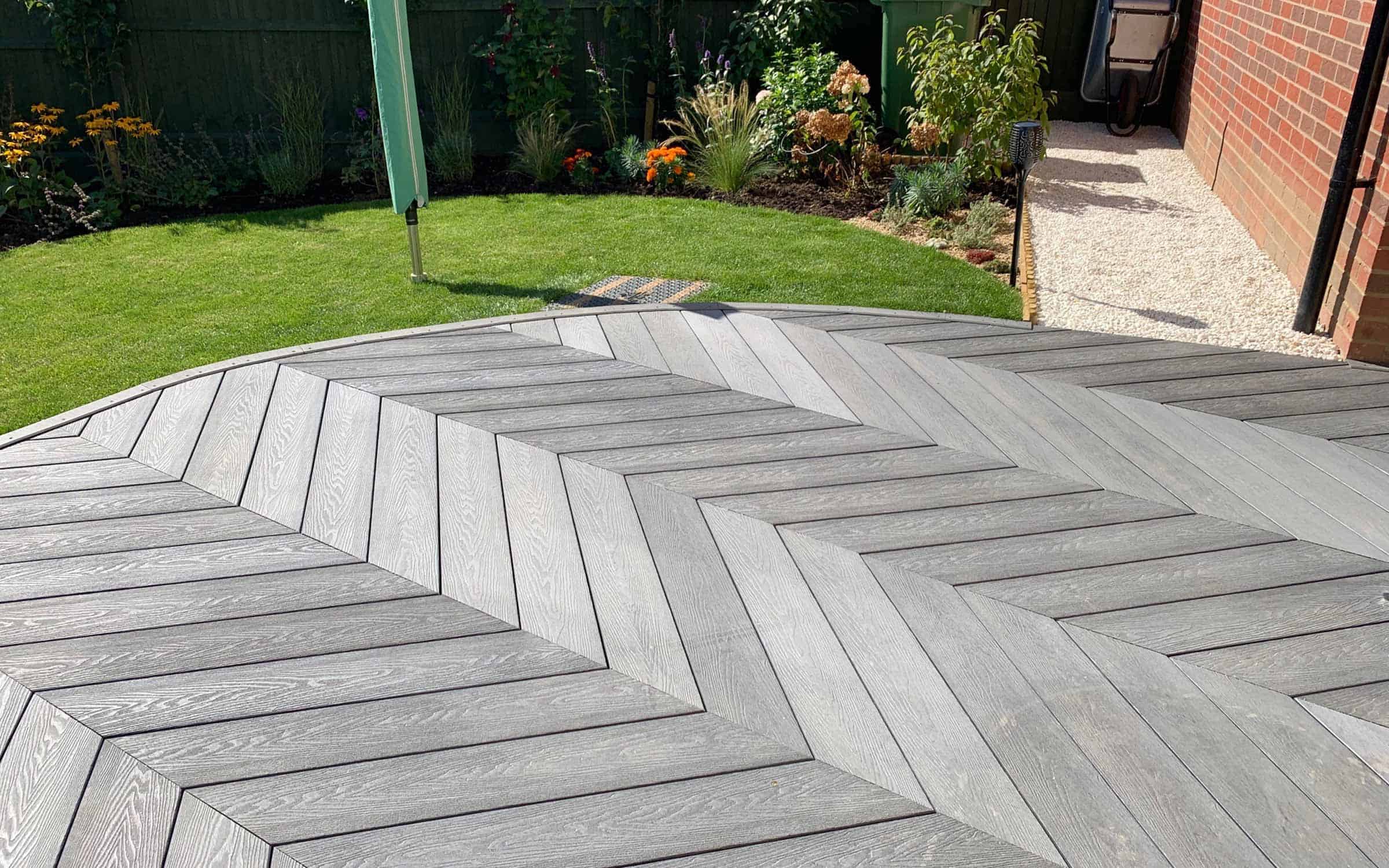 composite decking laying patterns