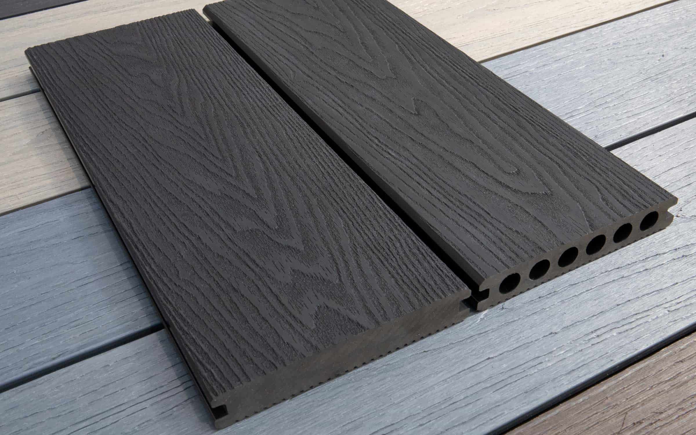 Solid composite decking boards: what are they?