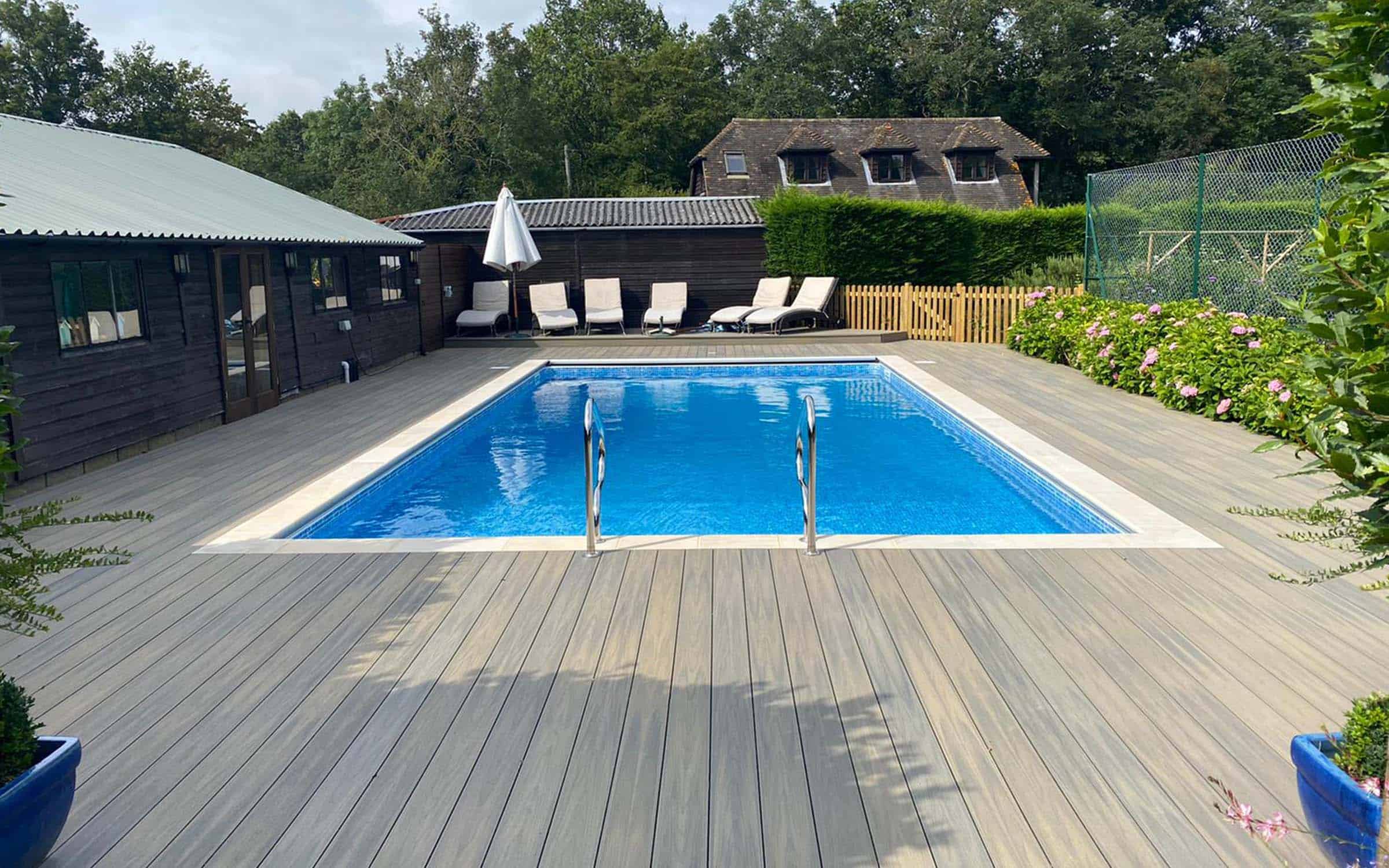 swimming pool composite decking