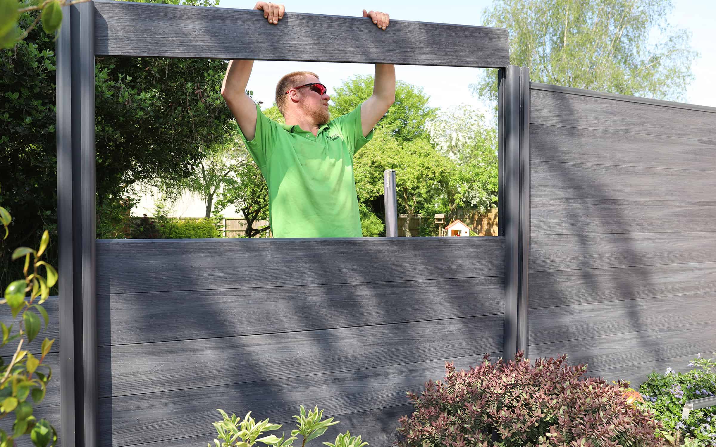 can composite fence panels be cut to size